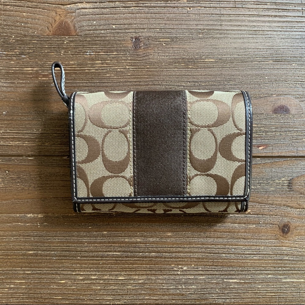 COACH wallet in brown